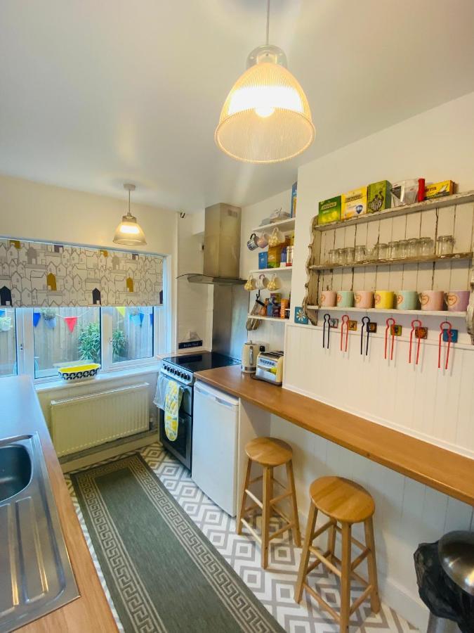 Lovely Seaside Town Houseヘイスティングス エクステリア 写真